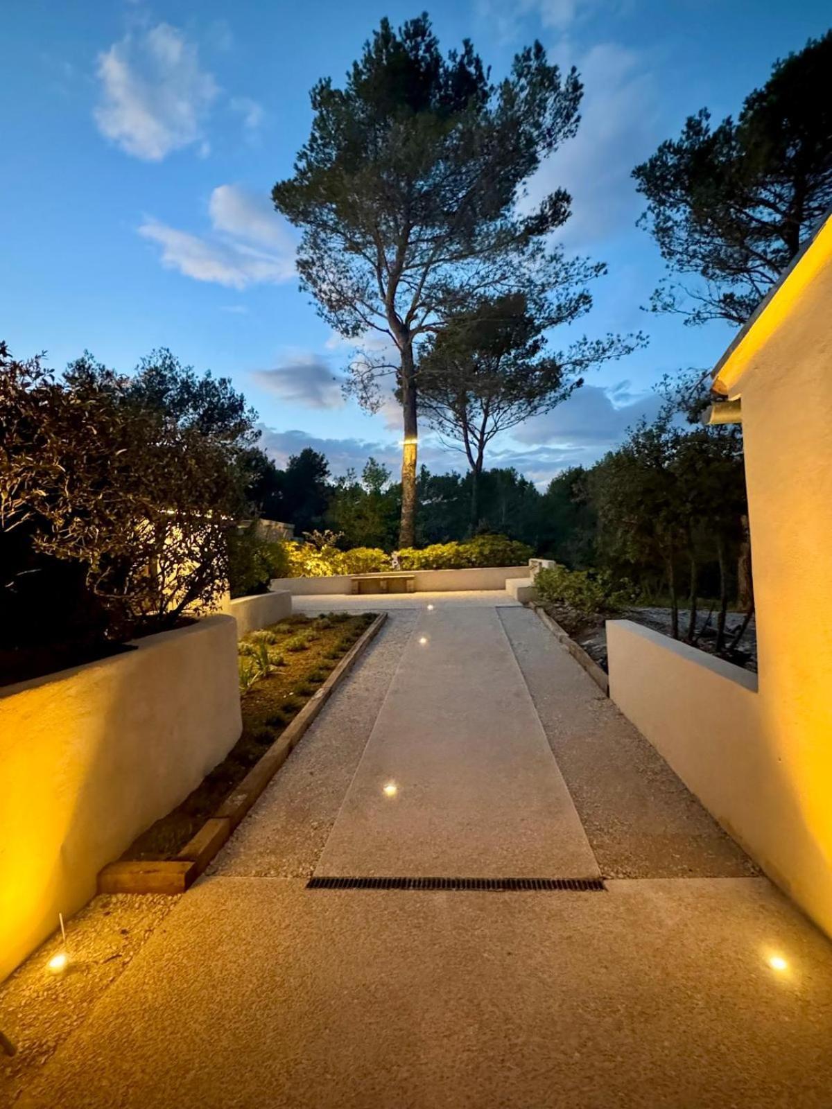 La Cle Des Champs, Boutique Hotel & Spa - Le Mas De Garrigon Roussillon en Isere Buitenkant foto