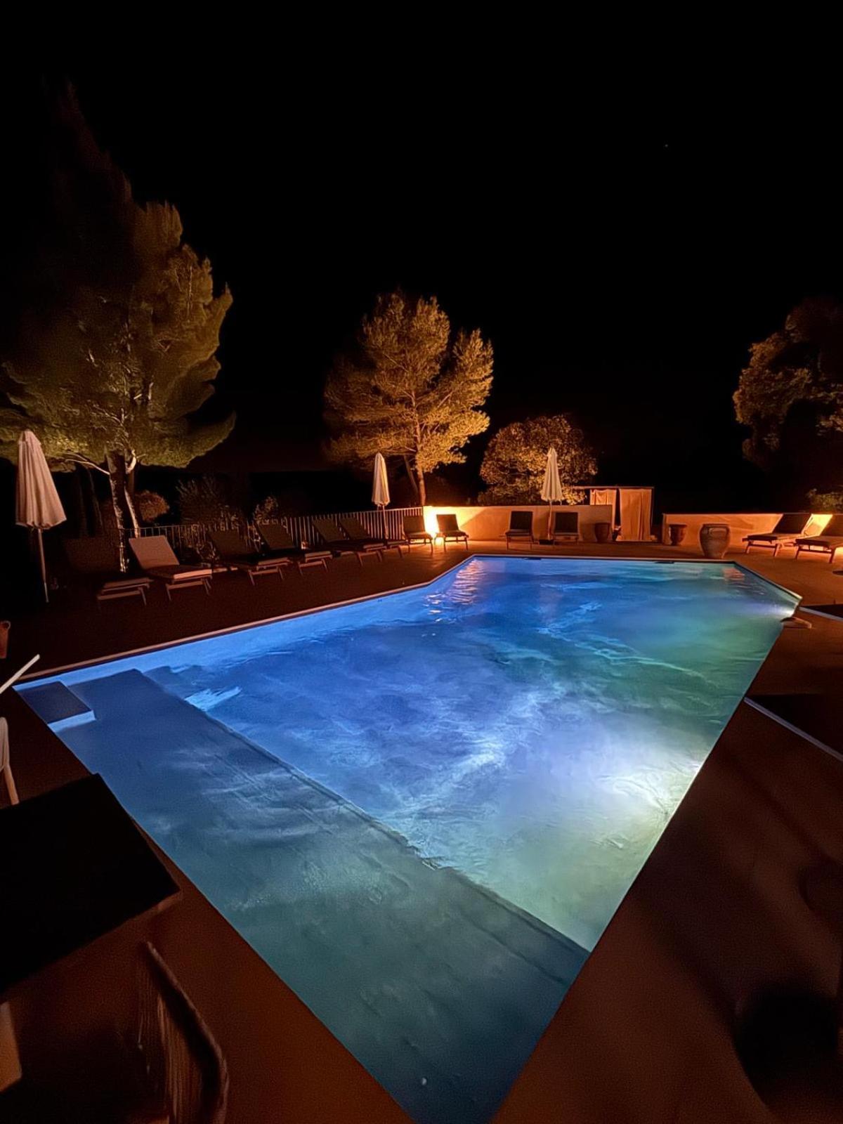 La Cle Des Champs, Boutique Hotel & Spa - Le Mas De Garrigon Roussillon en Isere Buitenkant foto