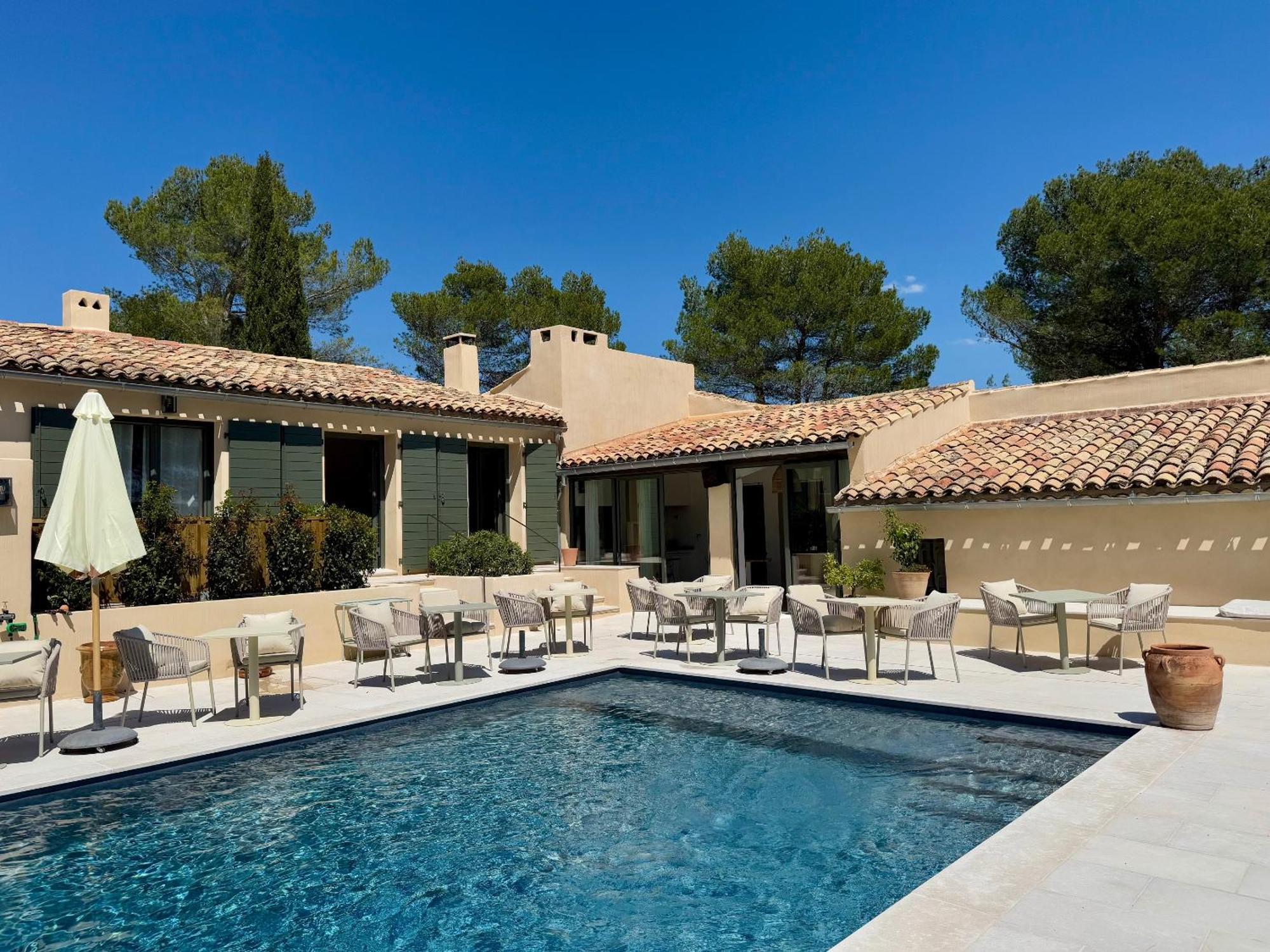 La Cle Des Champs, Boutique Hotel & Spa - Le Mas De Garrigon Roussillon en Isere Buitenkant foto
