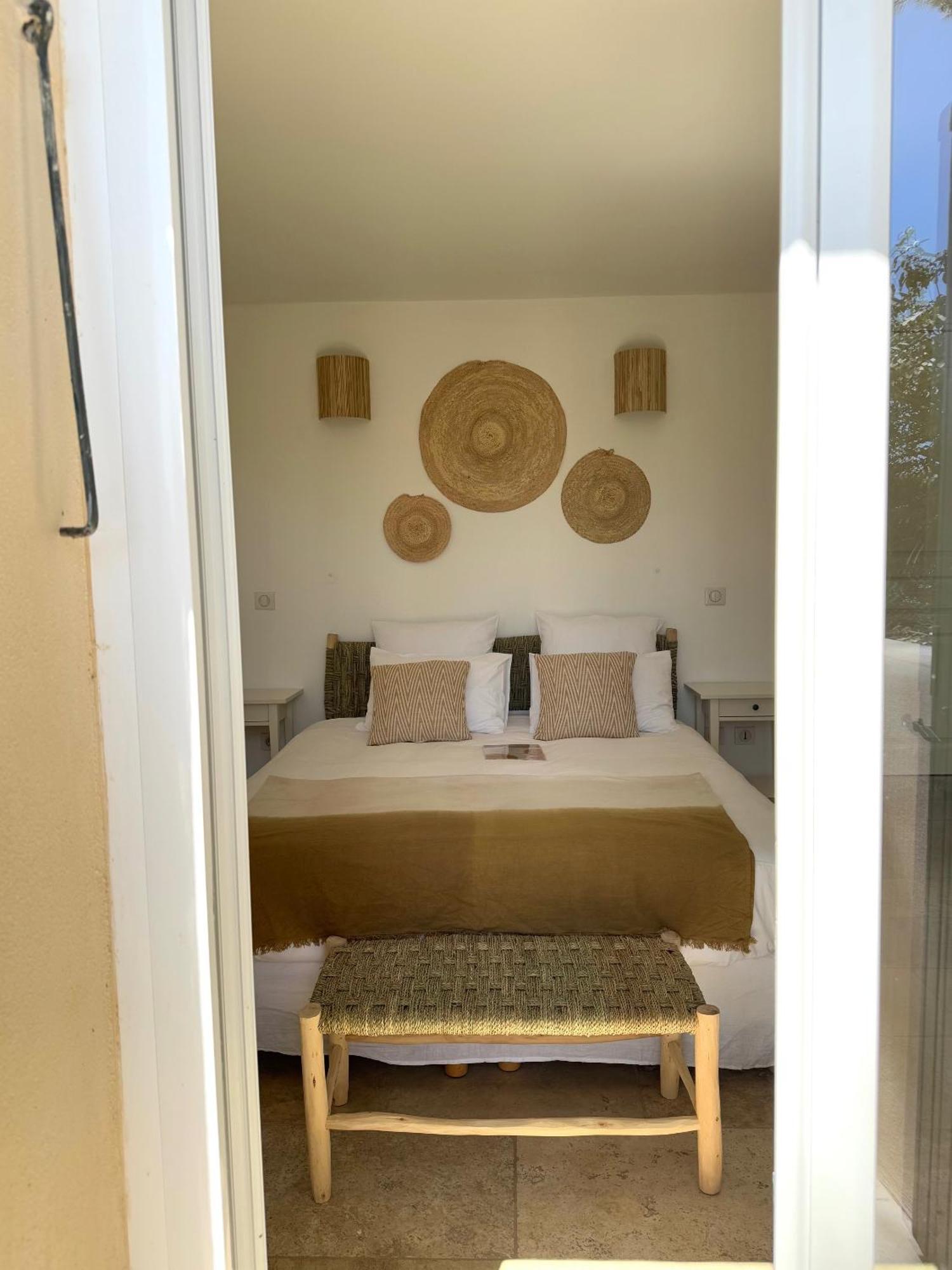 La Cle Des Champs, Boutique Hotel & Spa - Le Mas De Garrigon Roussillon en Isere Buitenkant foto
