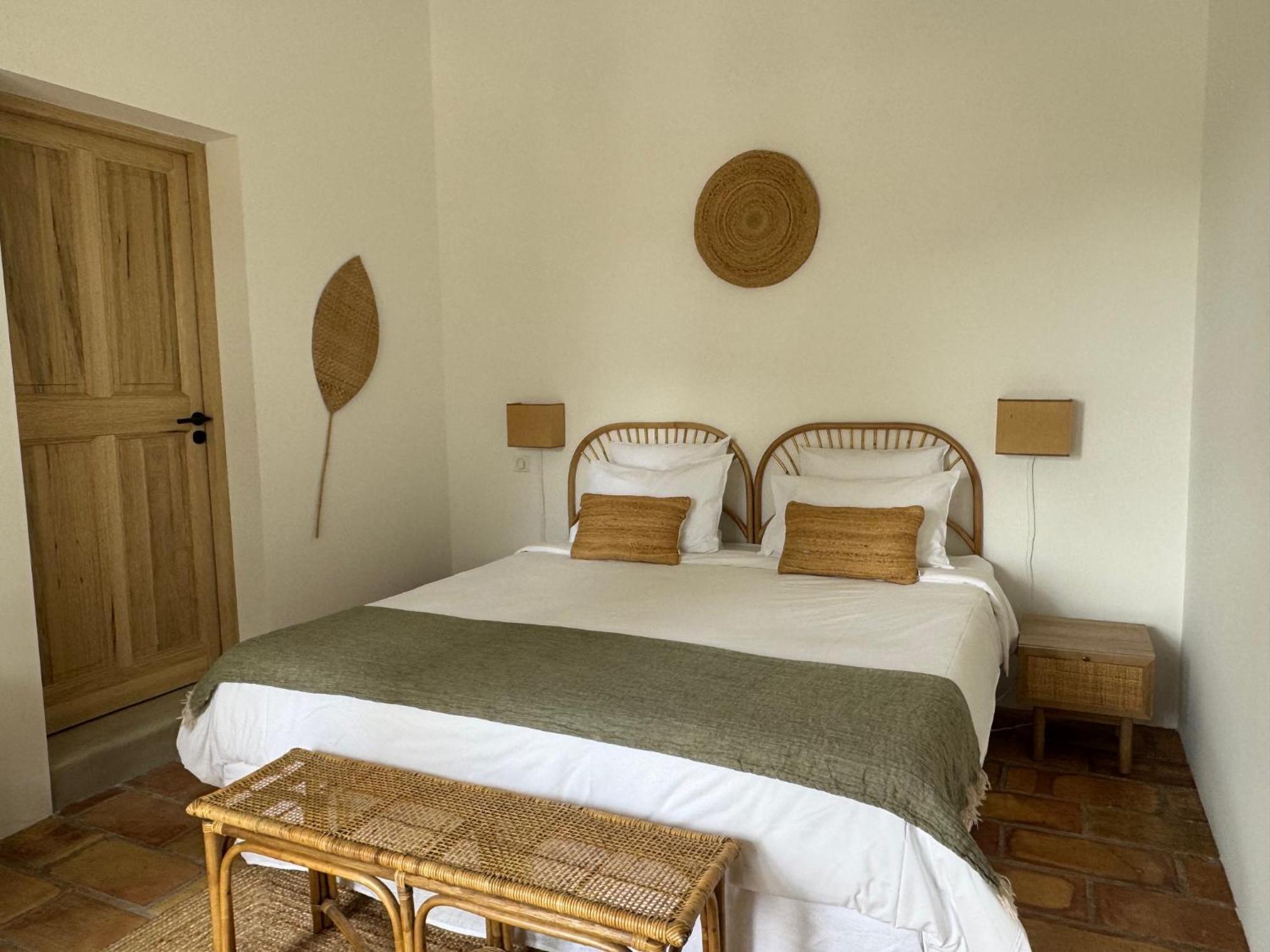 La Cle Des Champs, Boutique Hotel & Spa - Le Mas De Garrigon Roussillon en Isere Buitenkant foto